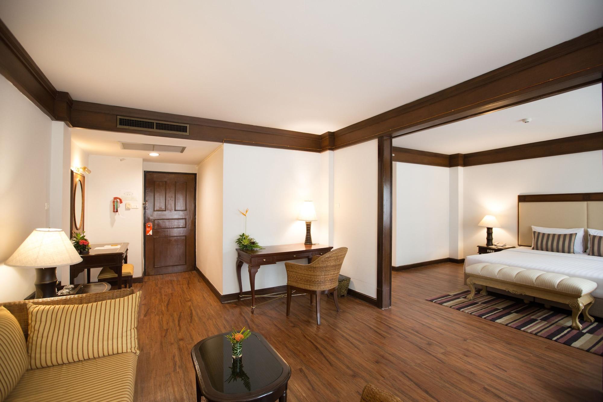 Eurasia Chiang Mai Hotel Экстерьер фото