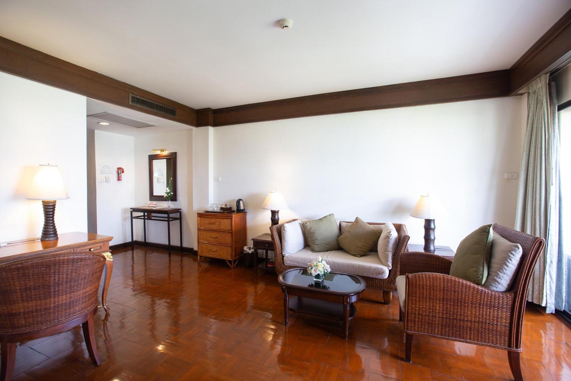 Eurasia Chiang Mai Hotel Экстерьер фото