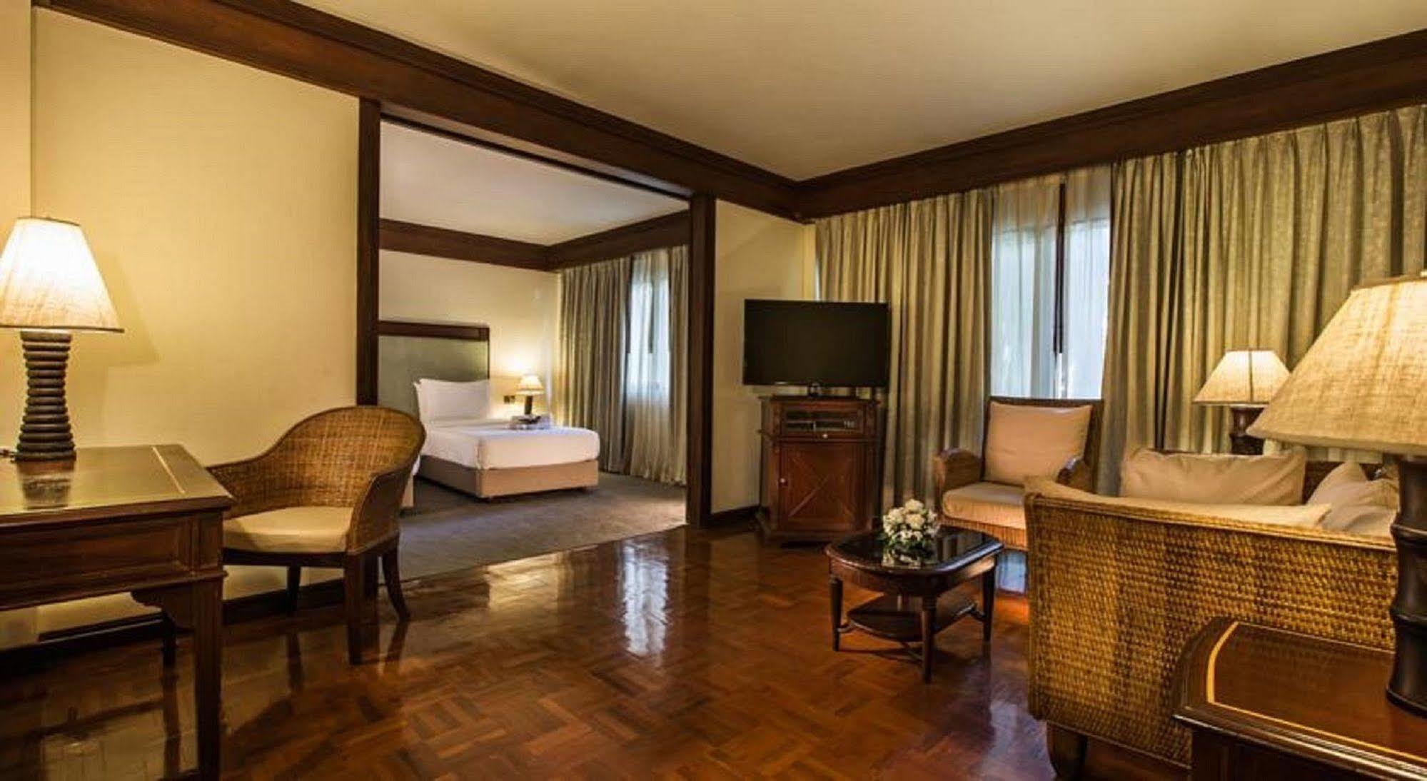 Eurasia Chiang Mai Hotel Экстерьер фото