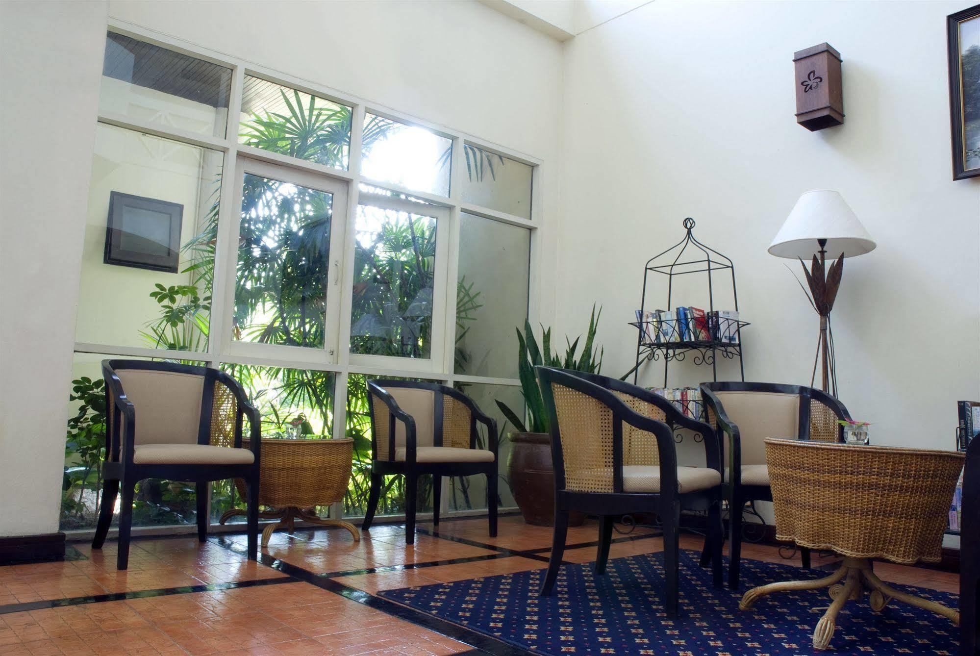 Eurasia Chiang Mai Hotel Интерьер фото