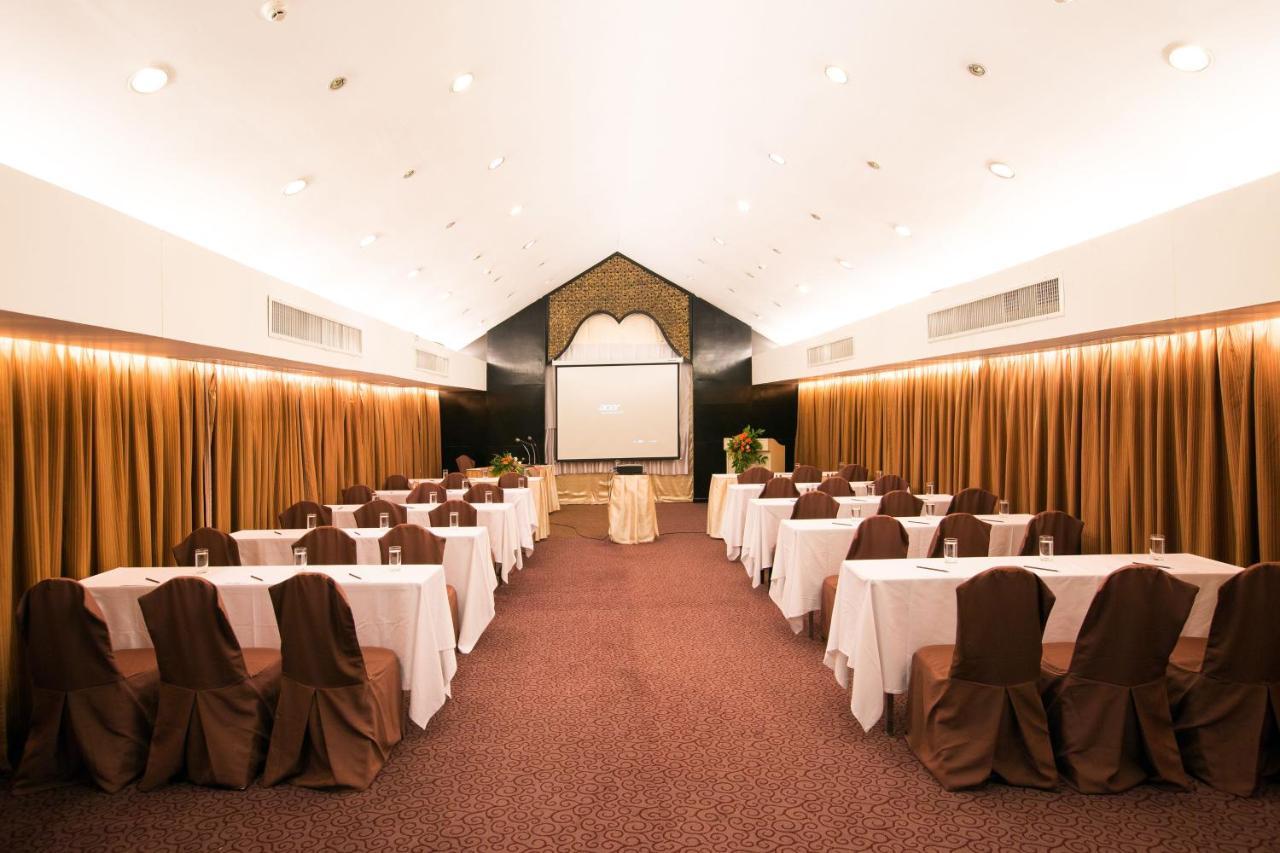 Eurasia Chiang Mai Hotel Экстерьер фото